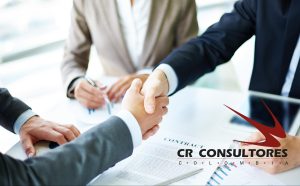 Obligación de expedir factura o documento equivalente, Contratos de mandato